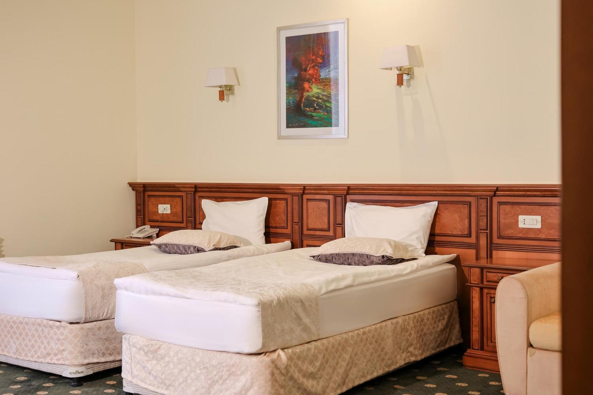 Armenia Hotel 杰尔穆克 外观 照片