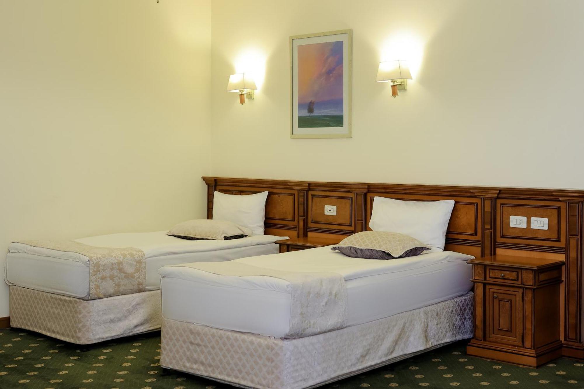 Armenia Hotel 杰尔穆克 外观 照片